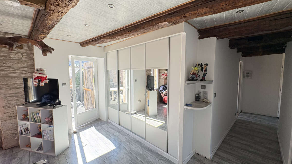 Appartement à SEVERAC-L'EGLISE