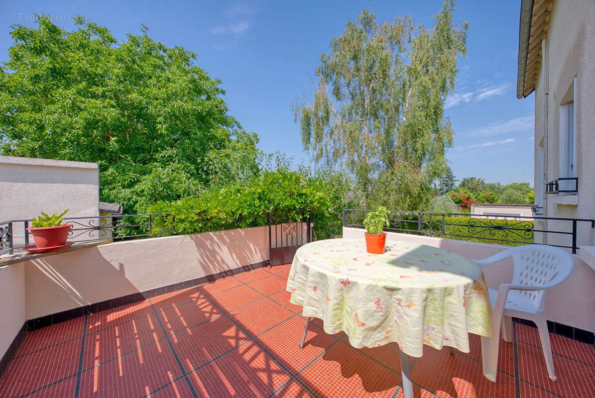 Maison à CHARTRES-DE-BRETAGNE