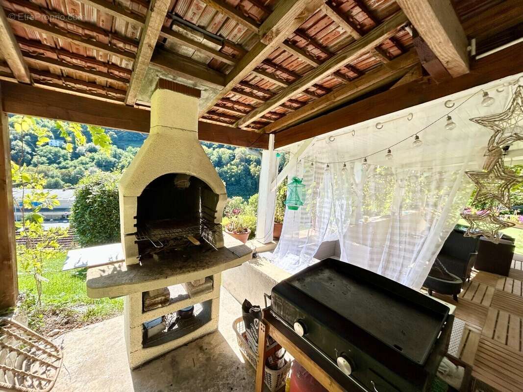 Maison à LAGUENNE