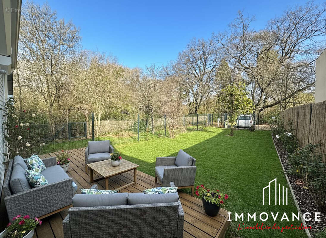 Photo améliorée avec l IA - Appartement à PRADES-LE-LEZ