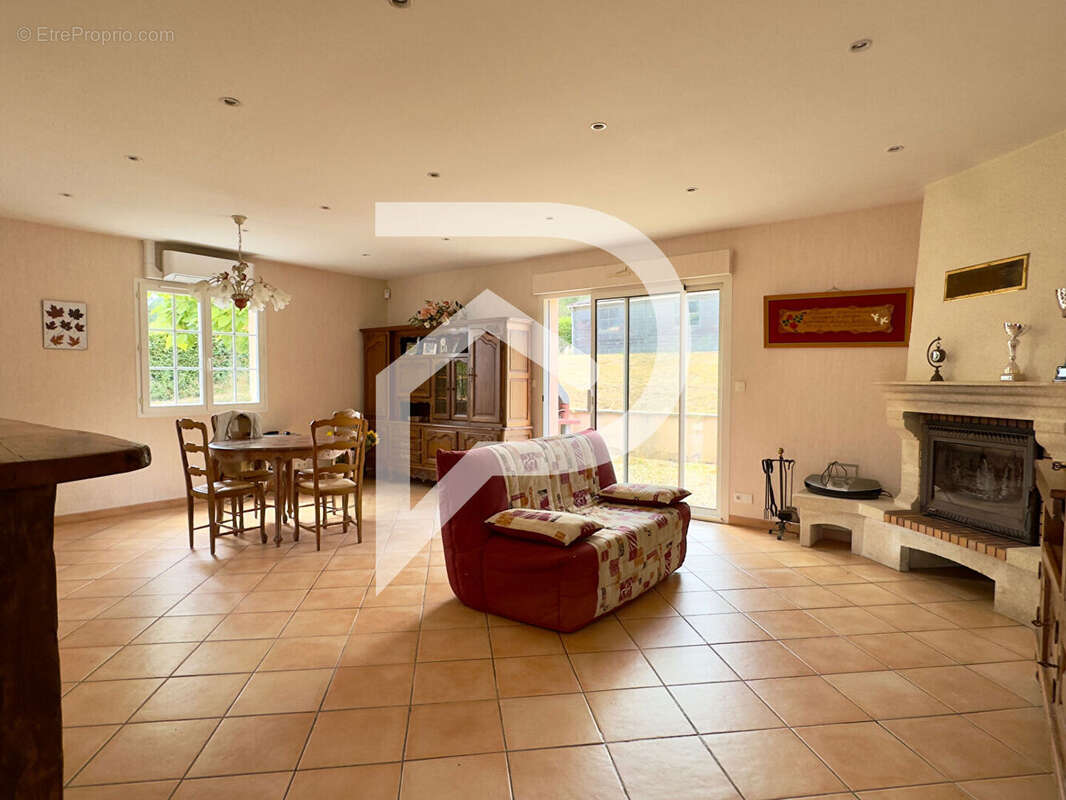 Maison à VILLAMBLARD