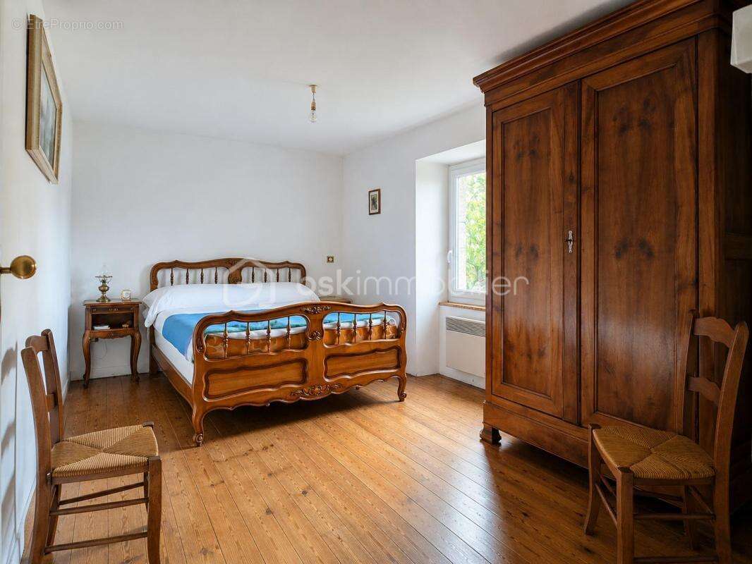 Double maison – dépendances – terrain constructible à 15 min des herbiers - photo 8