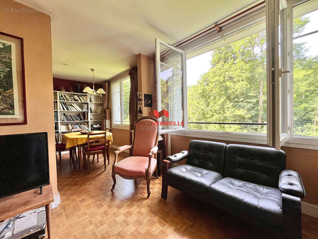 Appartement à BOUGIVAL