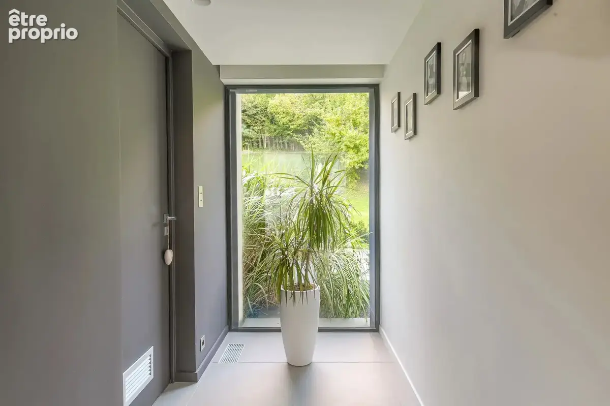 Villa contemporaine avec vue exceptionnelle - photo 22