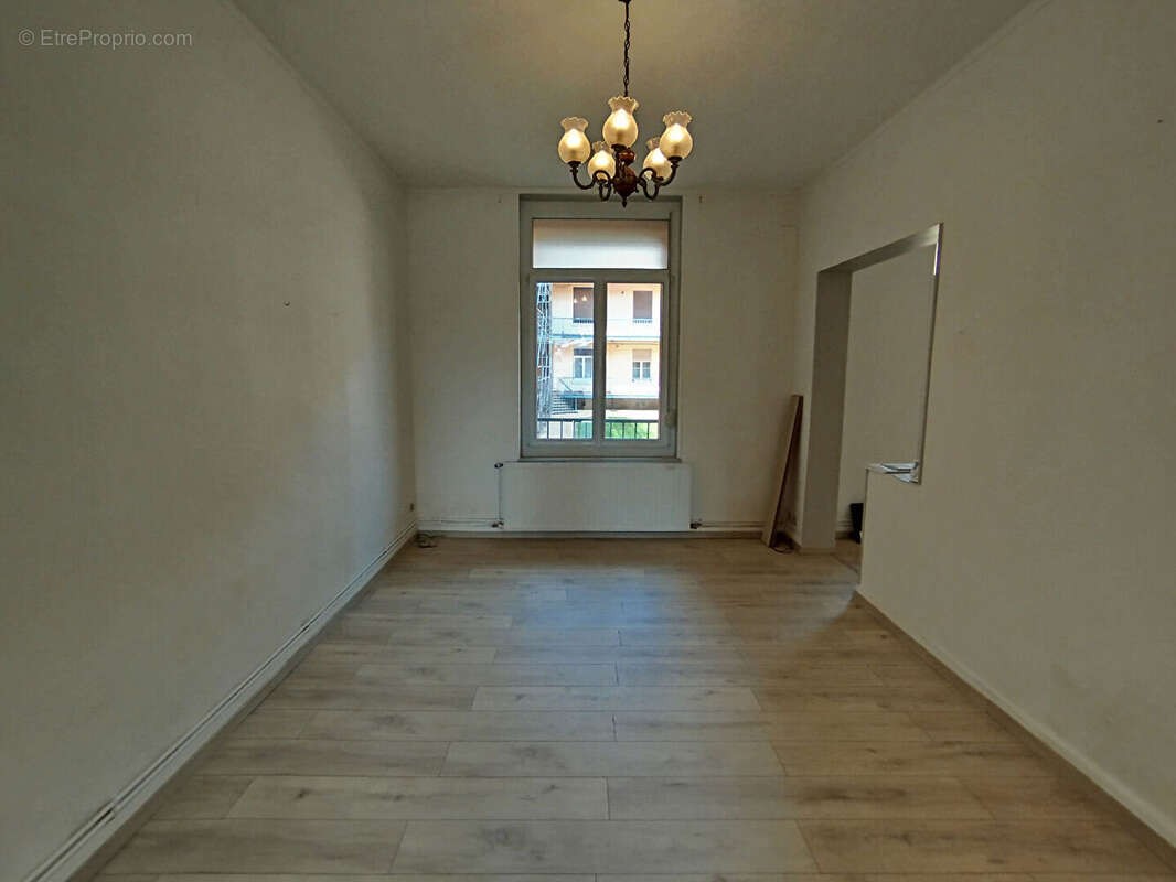 Appartement à GUISE