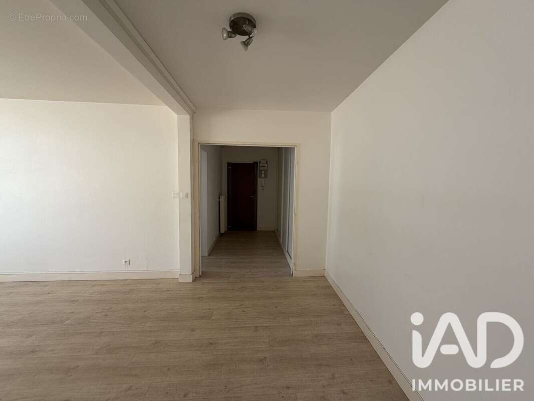 Appartement 60 m² à Angers  - photo 5