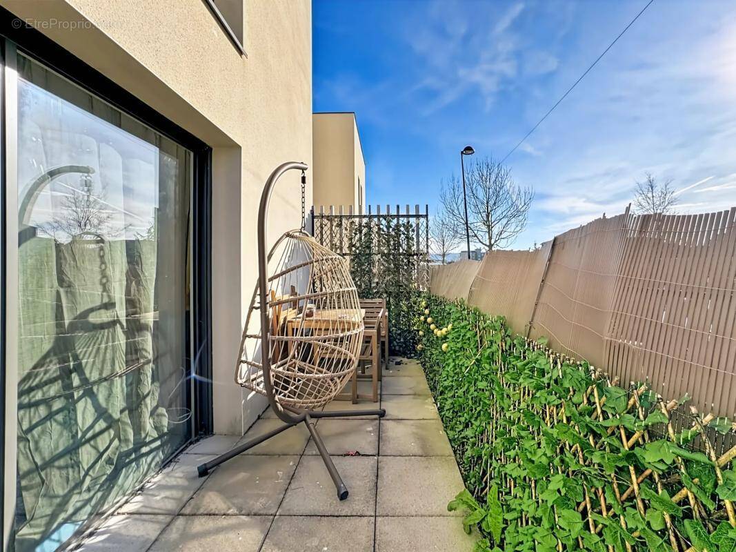 Appartement à L'ISLE-D'ABEAU