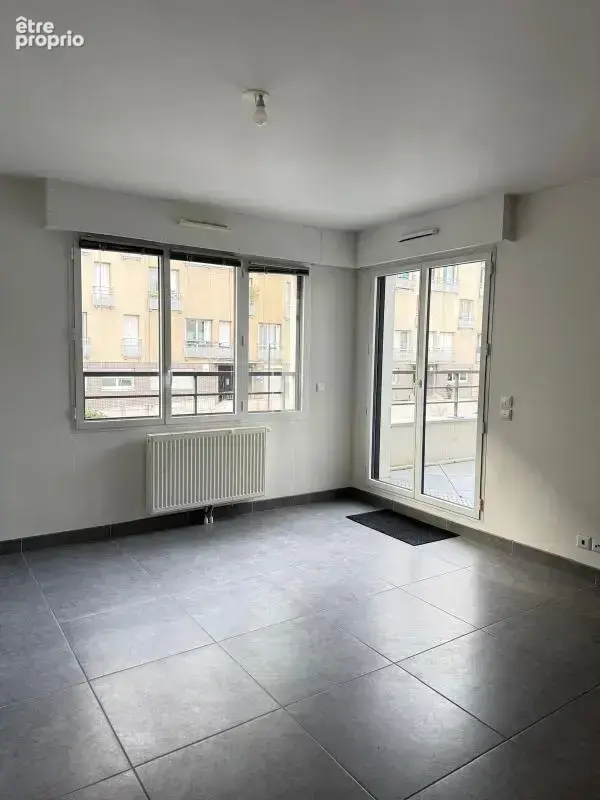 Beau studio - Immeuble récent - photo 3