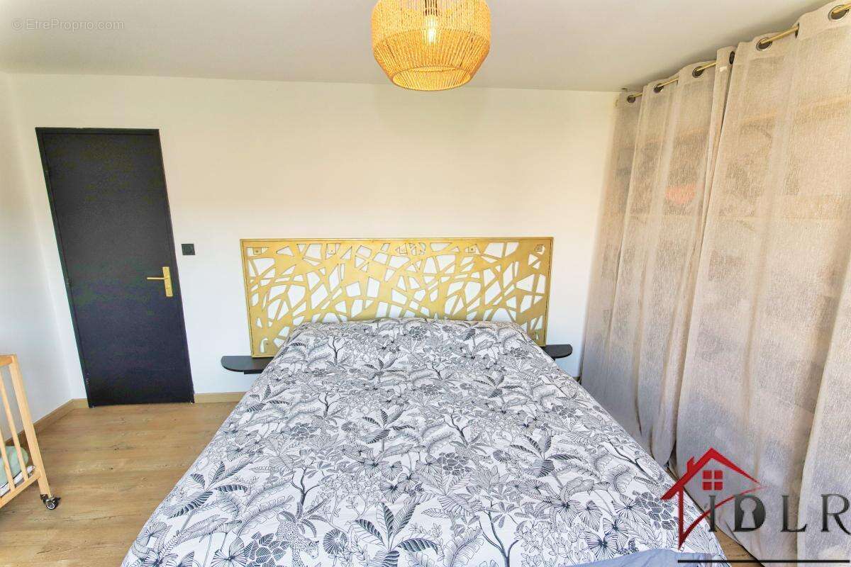 Appartement T4 3 chambres, balcon et  garage à vendre à Hyèr - photo 10