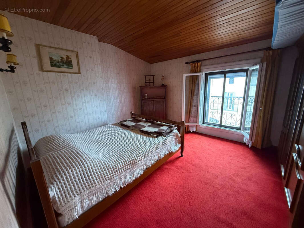 Maison à MONTAGNAC