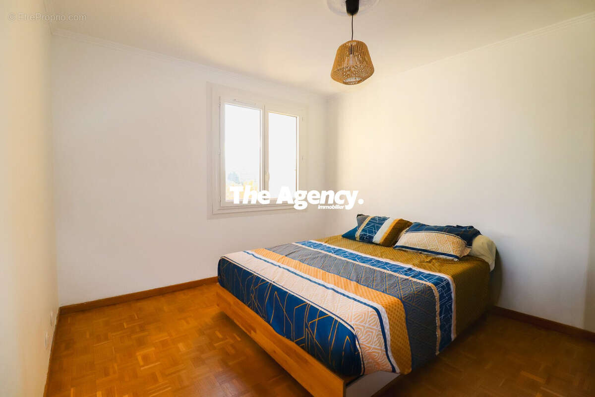 Appartement à MARSEILLE-3E