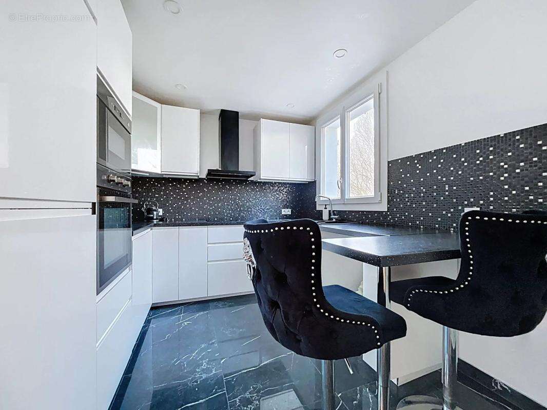 Appartement à MONTIGNY-LE-BRETONNEUX