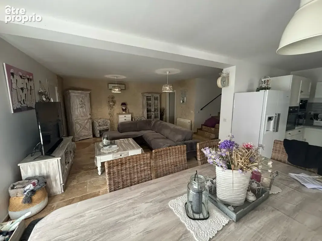 Maison de 120m2 avec Piscine en bordure de Tresques - photo 8