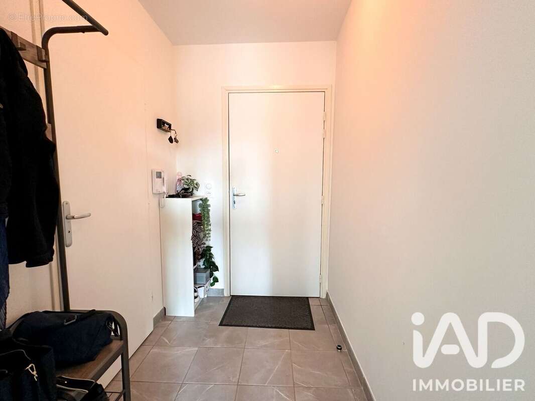 Appartement 53 m² à Saint-Fargeau-Ponthierry  - photo 8