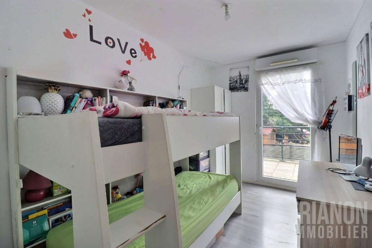 Appartement à LES MUREAUX