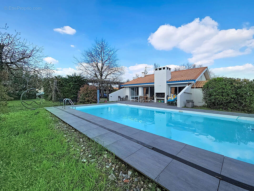 Maison à PESSAC