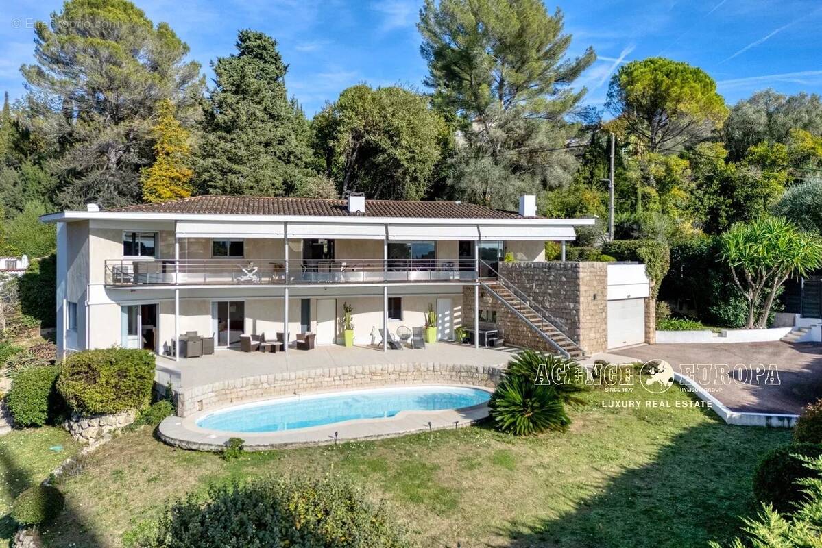 Maison à MOUGINS