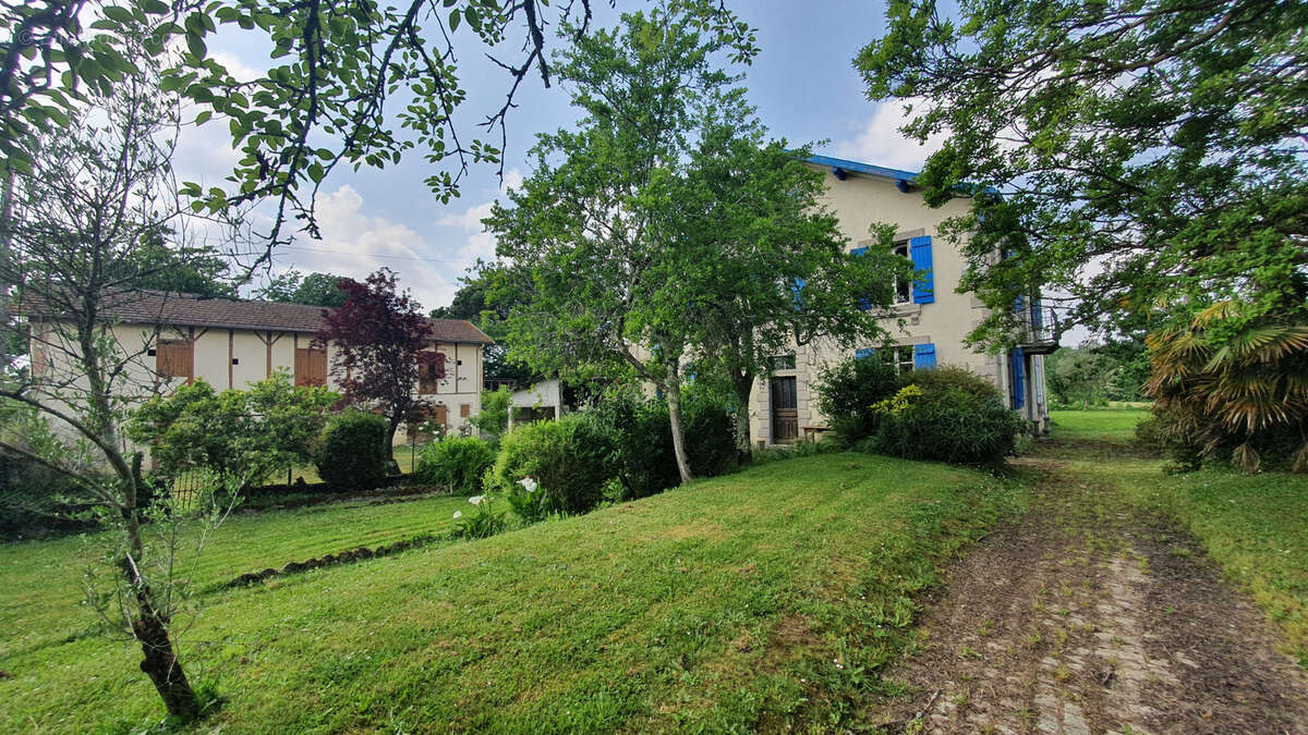 Maison à HAGETMAU