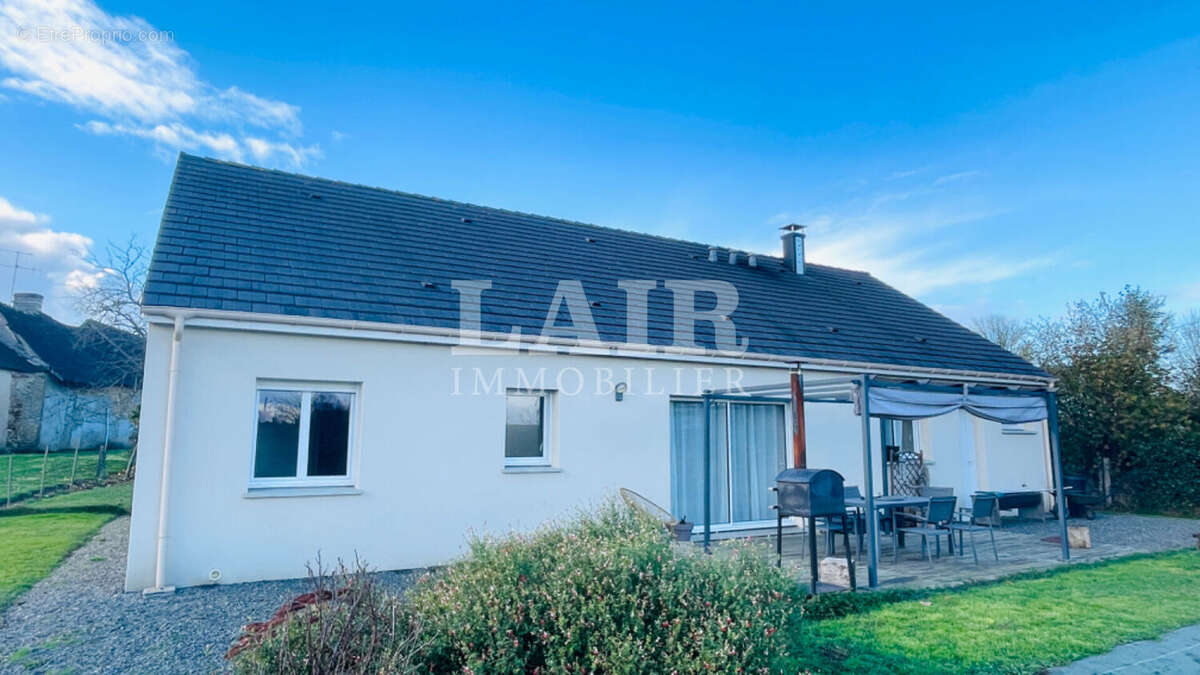 Maison à FRESNAY-SUR-SARTHE