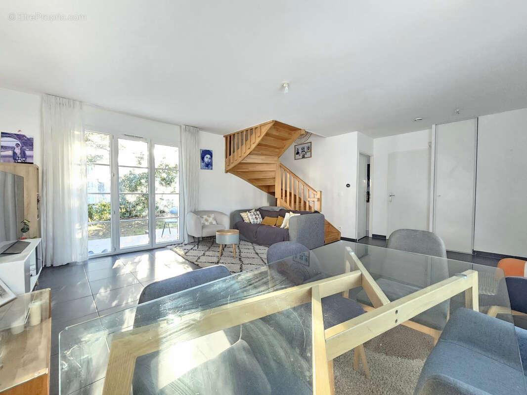 Maison à MAROLLES-EN-HUREPOIX