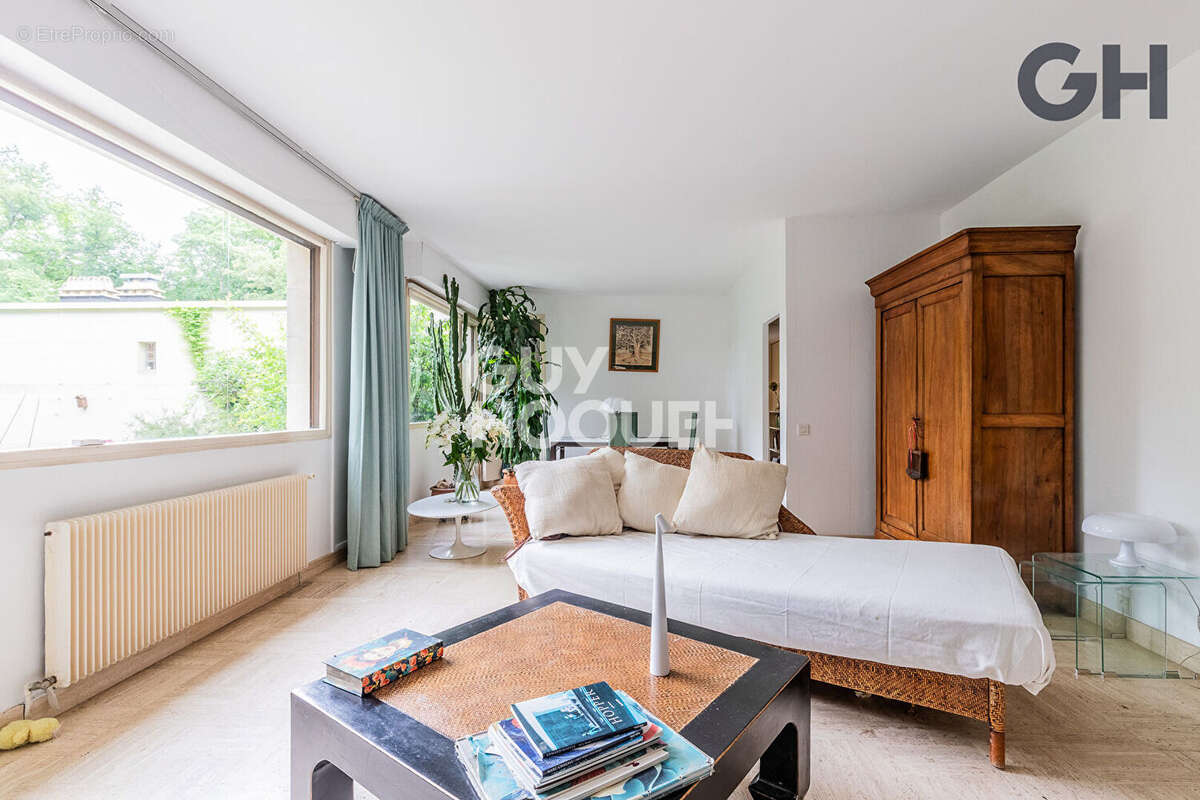 Appartement à ETIOLLES