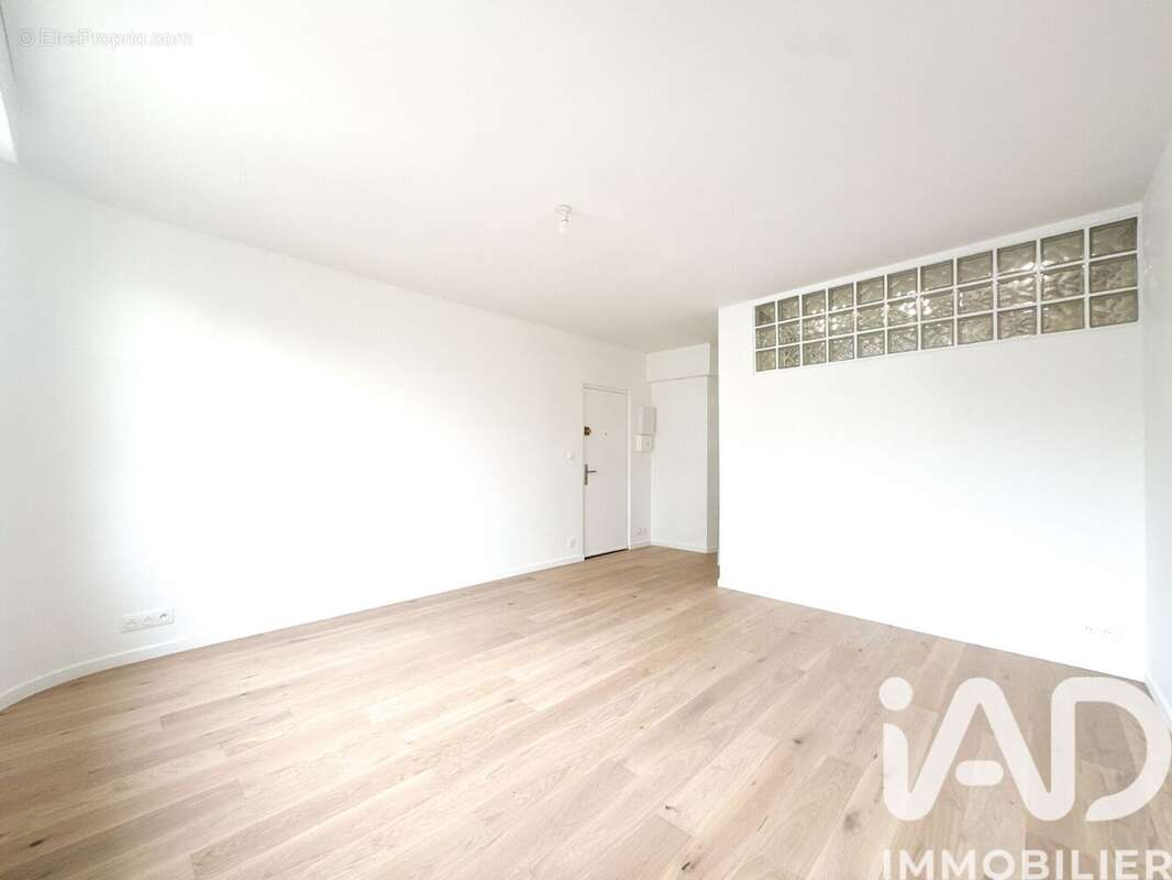 Photo 3 - Appartement à ISSY-LES-MOULINEAUX