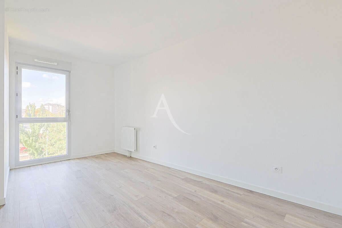 Appartement à SAINT-JEAN-DE-BRAYE