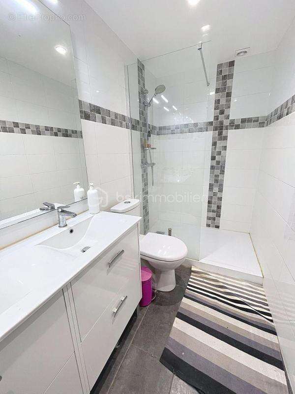 Maison de ville familiale avec dépendance et fort potentiel - photo 7
