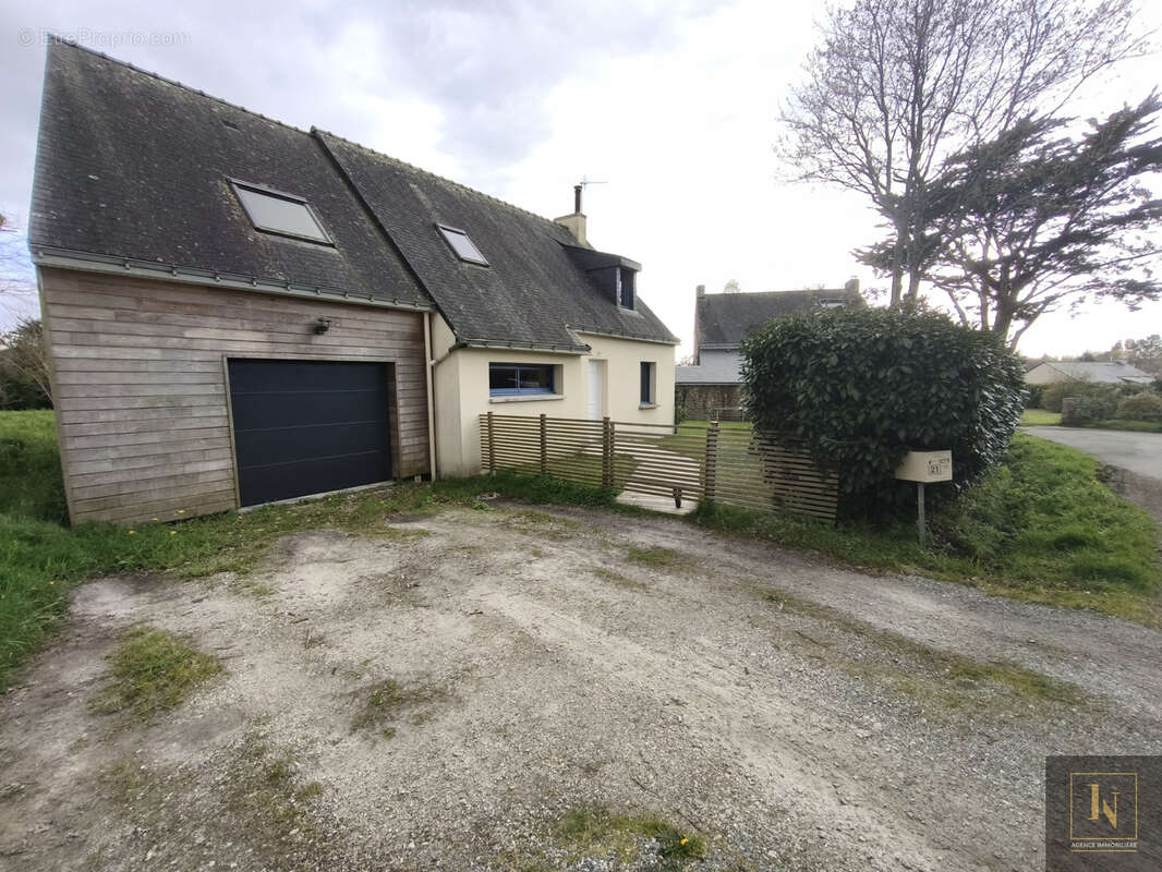 Maison à NOYALO