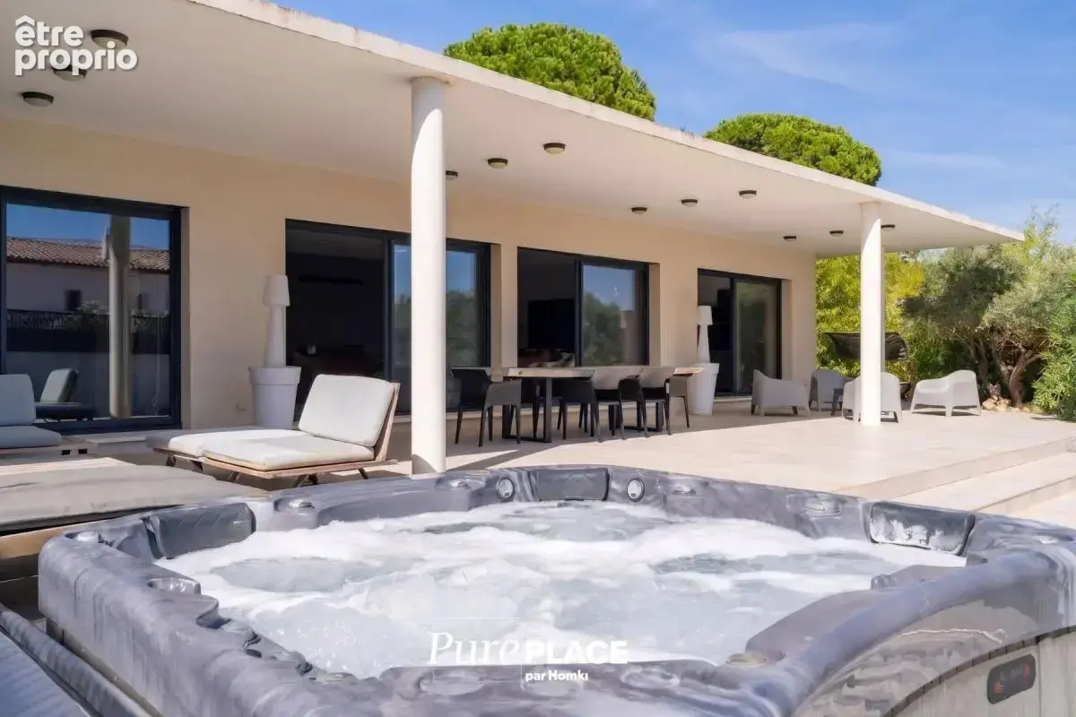 Coup de cœur à La Couronne : Superbe Maison-Loft Moderne & Baignée de Lumière (160 m²) - photo 13