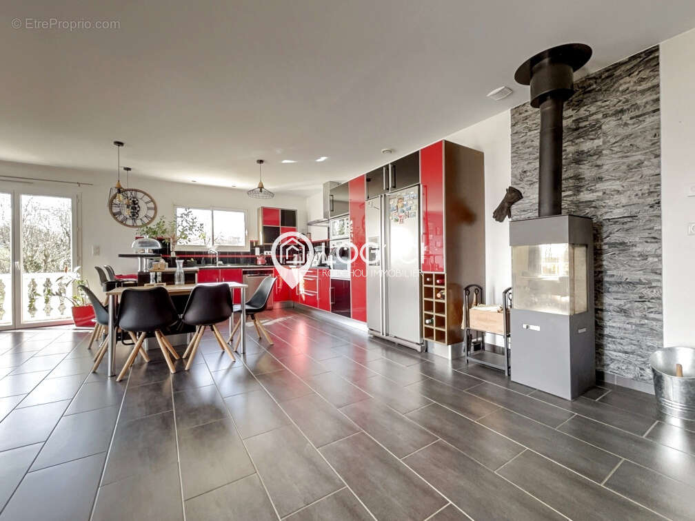 Maison à VIELLENAVE-D'ARTHEZ