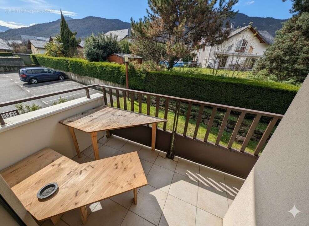 Appartement à CHALLES-LES-EAUX