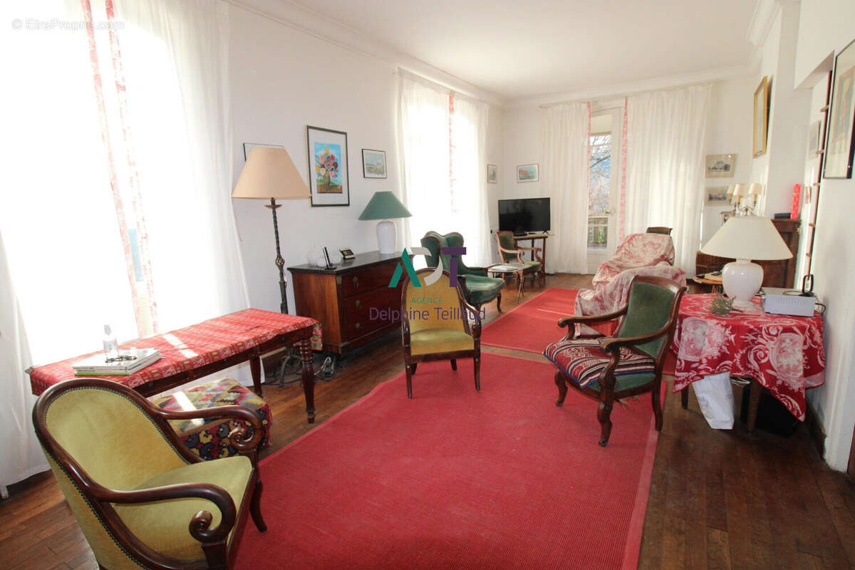 Maison à VAULNAVEYS-LE-HAUT