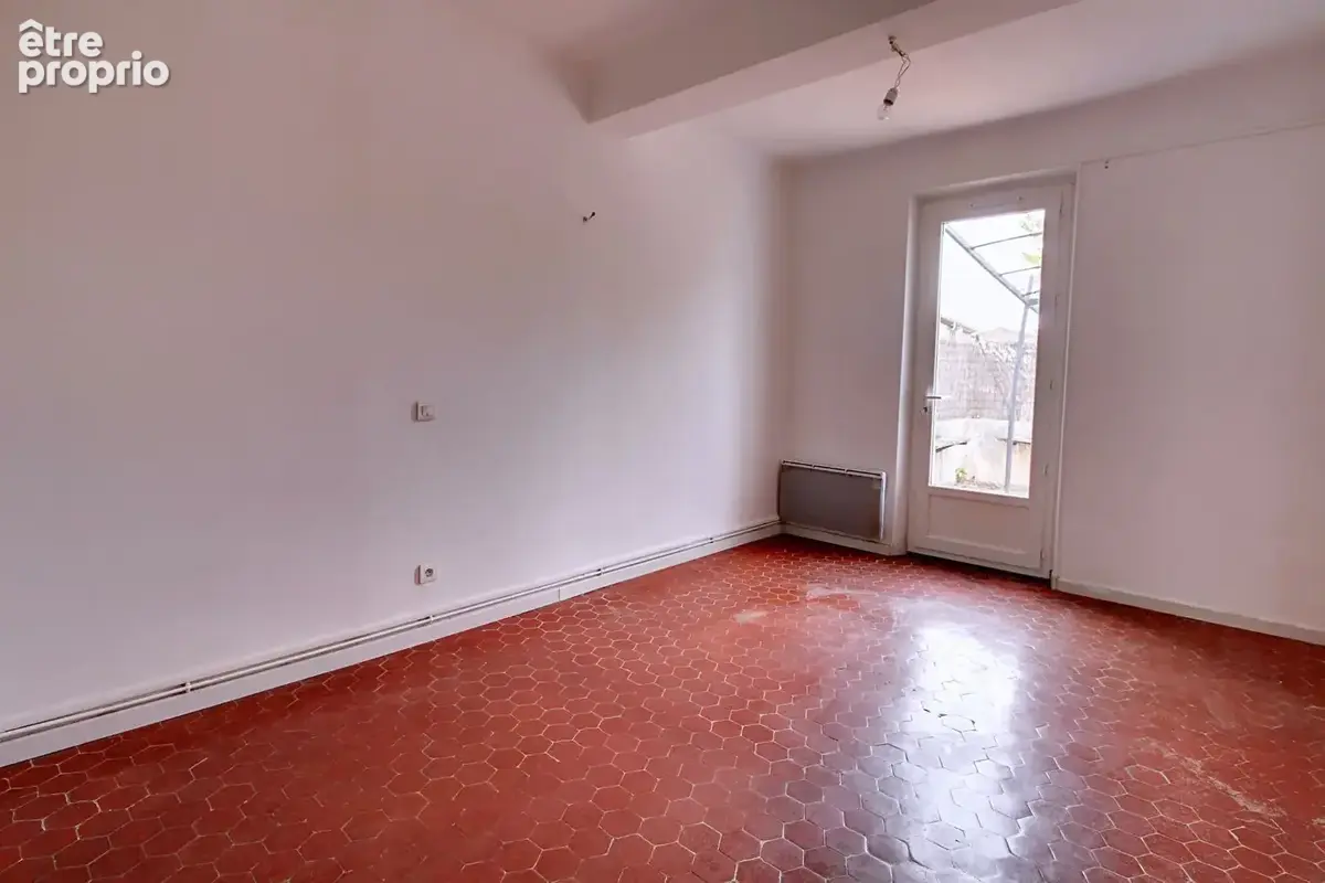 A vendre en exclusivité - appartement investisseur  t3 avec terrasse + combles de 60 m² à aménager - centre-ville - photo 5