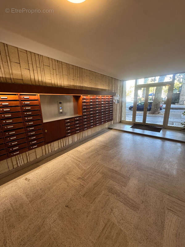 Appartement à PARIS-19E