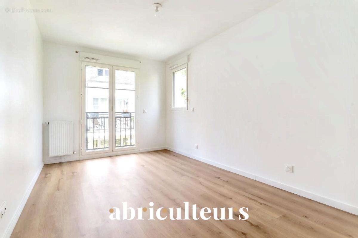 Appartement à COLOMBES
