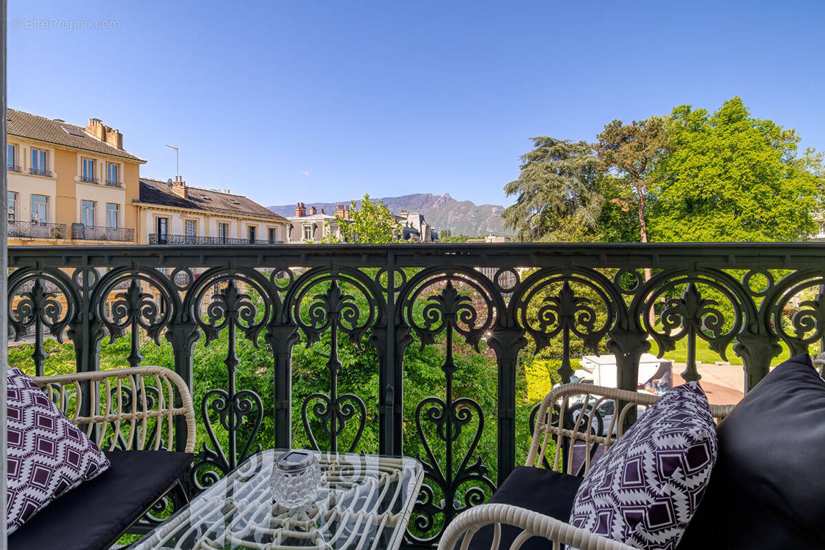 Appartement à AIX-LES-BAINS