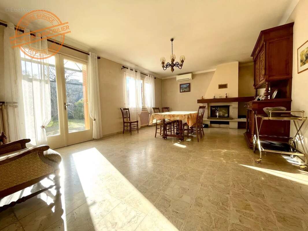 Maison à SAINT-SORLIN-EN-VALLOIRE