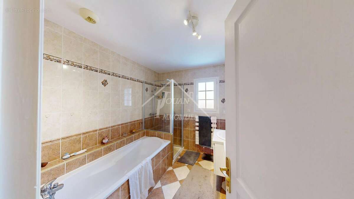 Exclusivite maison quatre chambres sous sol et terrain - photo 8