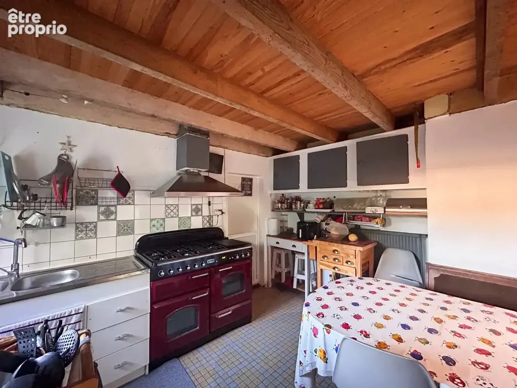 SAINT REMY : Maison de plain-pied de 150 m² à restaurer sur 5 051 m² de terrain - photo 3