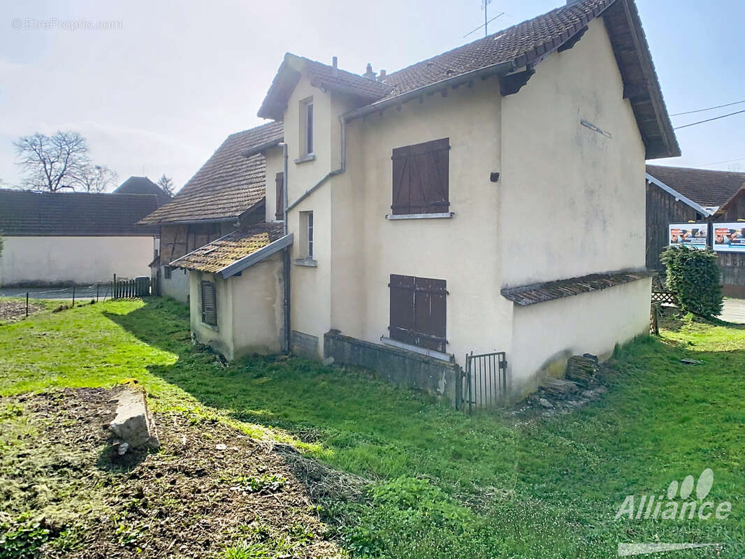 Maison à VELLESCOT