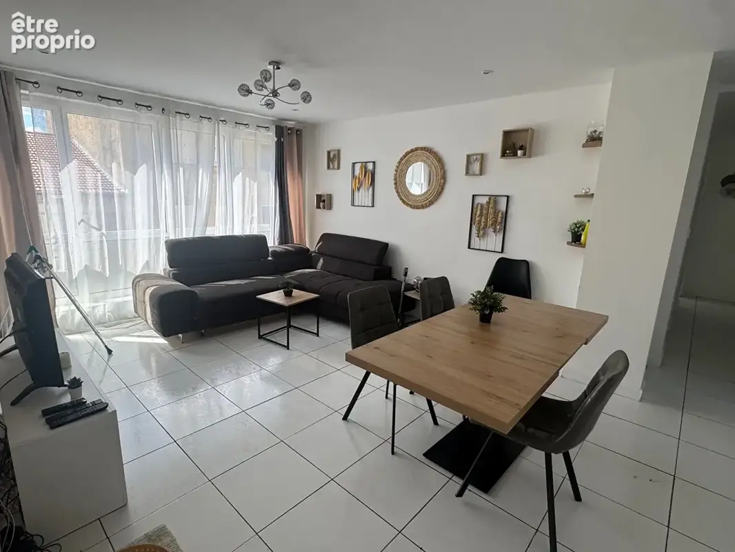 Appartement à SAINT-ETIENNE