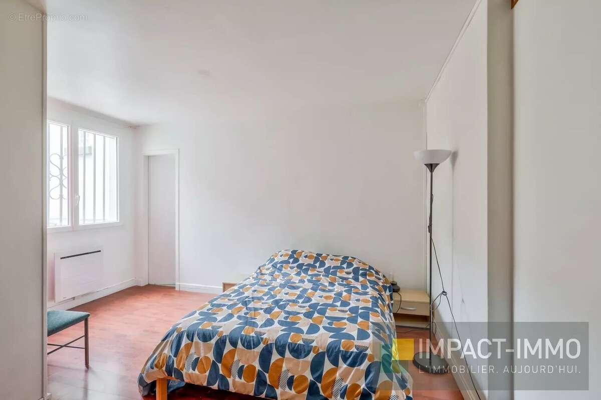 Appartement à COURBEVOIE