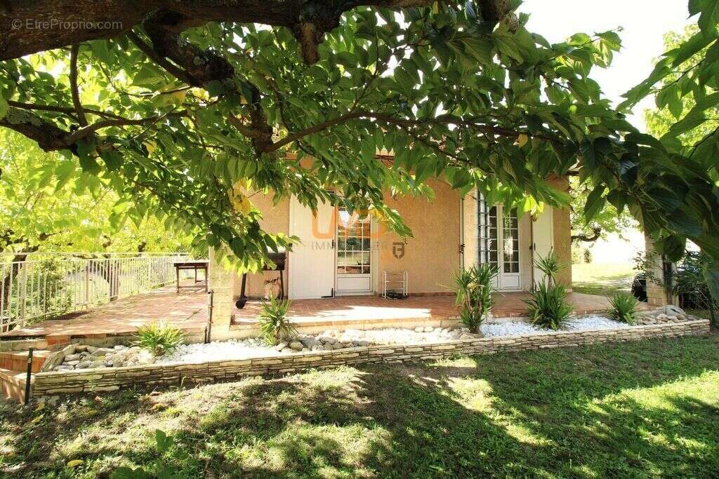 Maison à ALLEGRE-LES-FUMADES