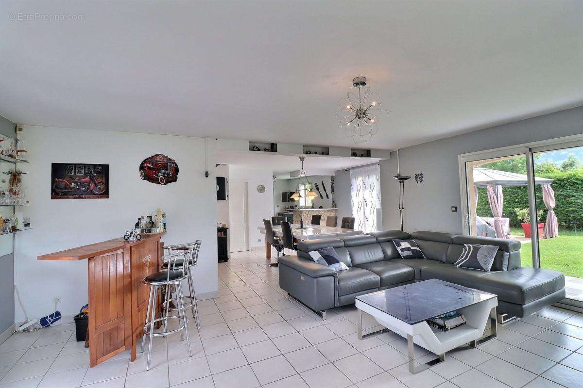 Villa de 124m² 4 chambres + piscine - photo 3
