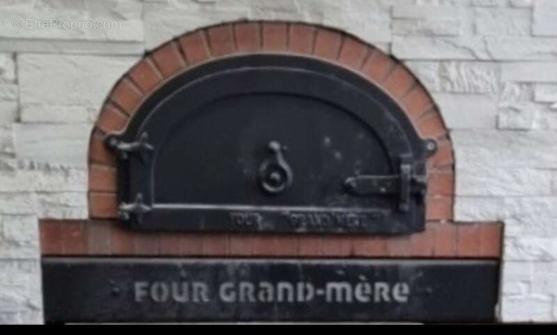 Commerce à NEUFCHATEAU