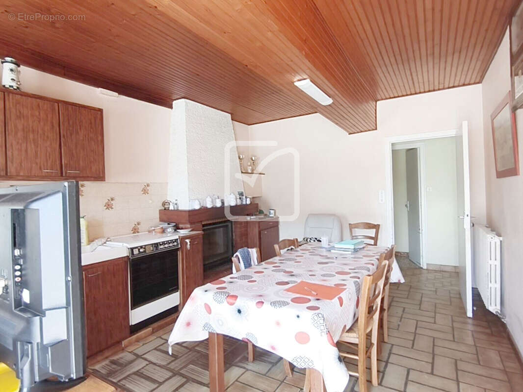 Maison à MAXENT