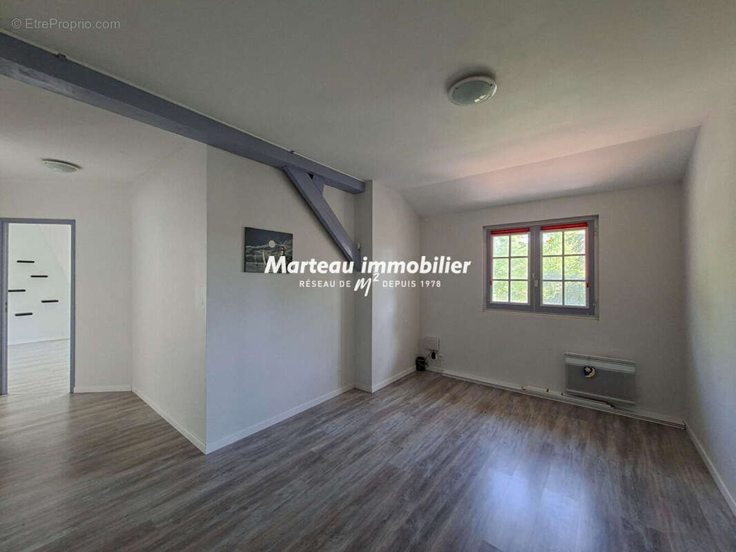Maison à CHAMPAGNE