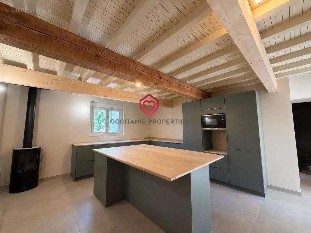Propriété entièrement rénovée sur plus de 4 ha - photo 3