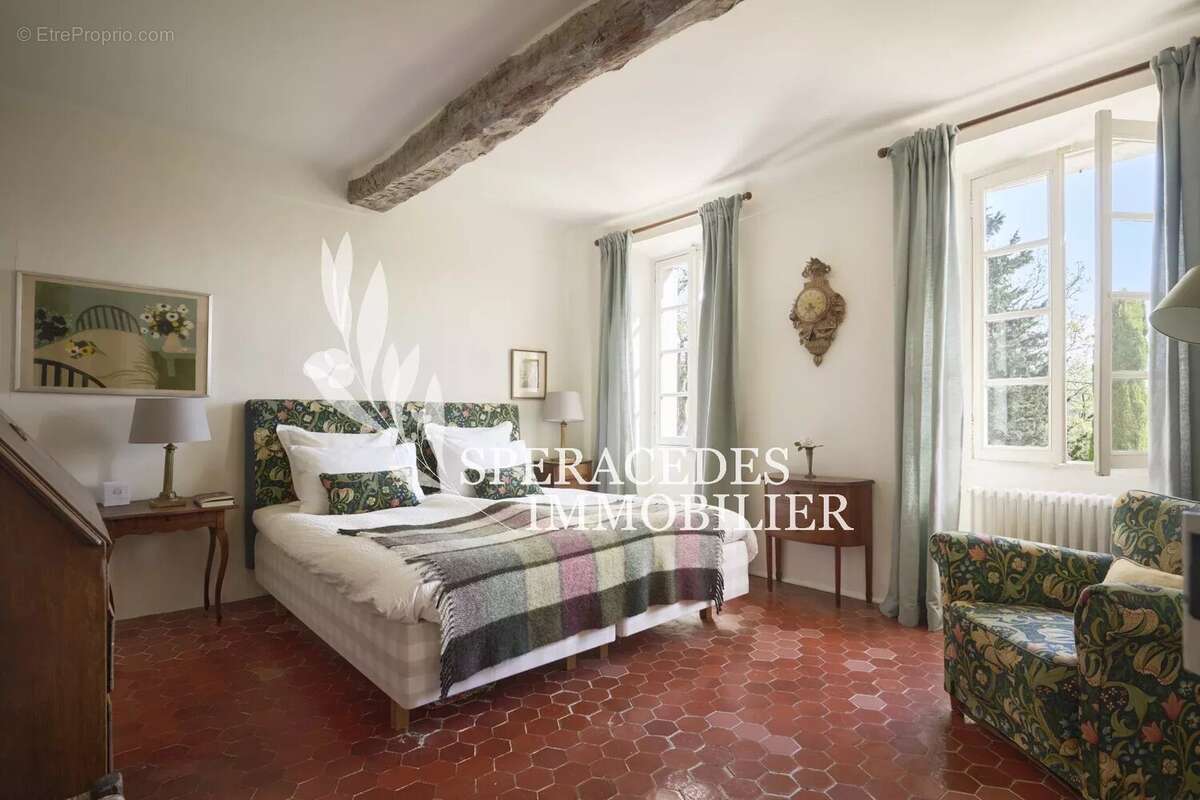 Maison à PEYMEINADE